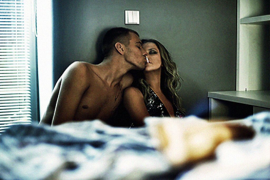 Могилевская снялась в эротическом клипе с "фабрикантом"