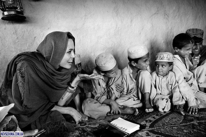 Анджелина Джоли в Афганистане