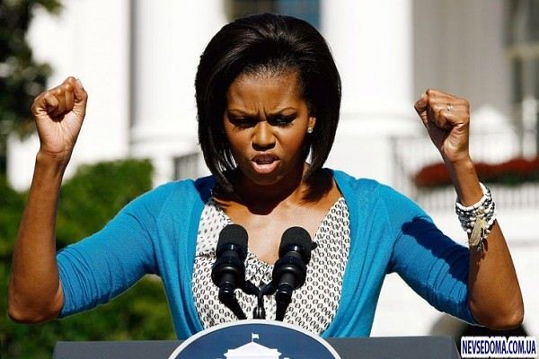 Неутомимая Обама крутит Хула Хуп возле Белого дома