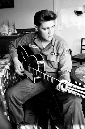 Кто из умерших звезд заработал больше всех?