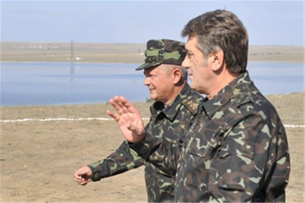 Ющенко: я не подпишу бюджет, если армия не получит денег