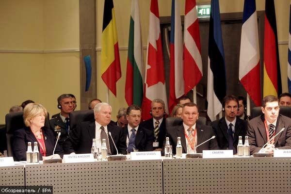 Рух України в НАТО не загрожує Росії