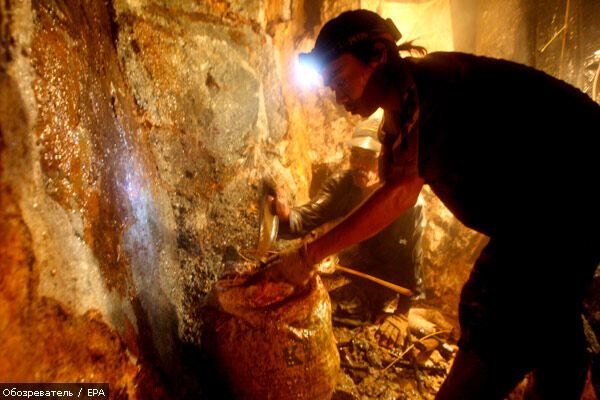 Из-за обвала на золотой шахте погибли 14 женщин