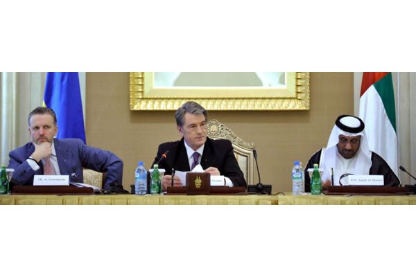 Ющенко зазывает бизнесменов ОАЭ инвестировать в Евро-2012