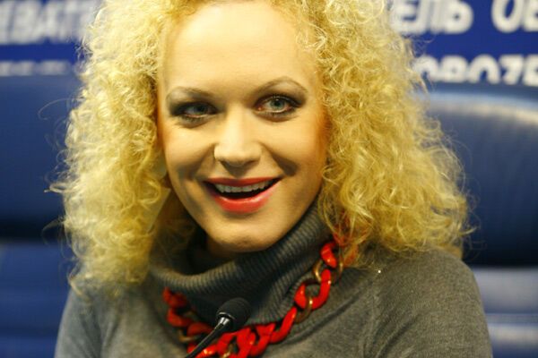 Монро считает, что главное для женщины-вымыть голову