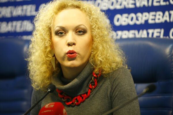 Монро считает, что главное для женщины-вымыть голову