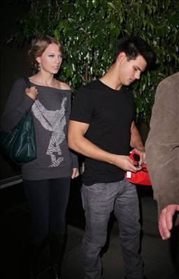 Тайна отношений Тэйлор Лотнер и Тэйлор Свифт