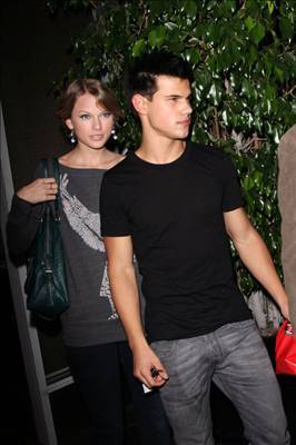 Тайна отношений Тэйлор Лотнер и Тэйлор Свифт