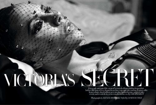 Откровенная фотосессия Виктории Бэкхем