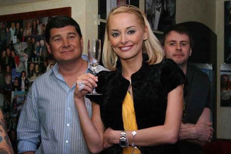 Топ-модель Снежана Онопко выходит замуж за главного коневода Украины