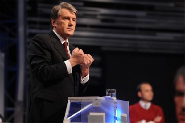 А кто я есть? Простой народный лидер...