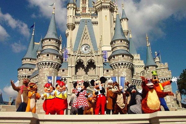 Адміністрацію" Діснейленда" запідозрили в расизмі