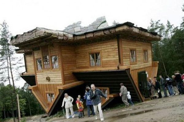 ТОП-20 найбільш незвичайних будинків у світі. ФОТО