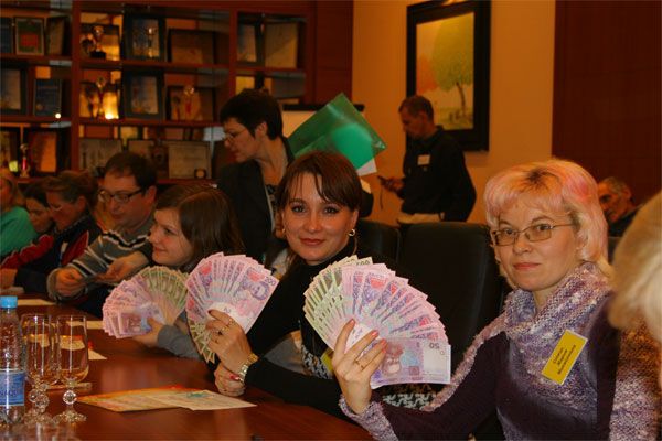 50 українців "заробили" з "Мівіною" по 10 000 грн!