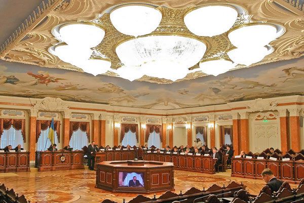 Луценко стал "Чертополохом года"