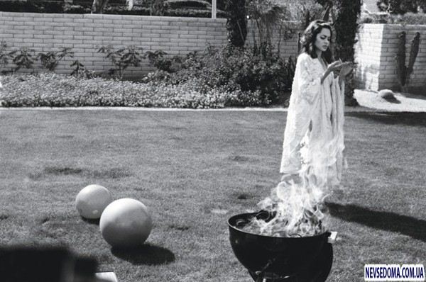 Анжелина и Бред Питт снялись в семейной фотосессии