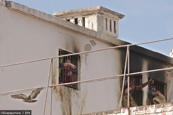 Чиновников будут водить на экскурсию в тюрьму