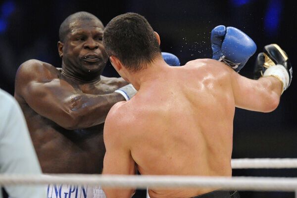 Как Кличко американца избивал (фоторепортаж) 