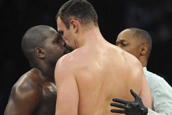 Как Кличко американца избивал (фоторепортаж) 