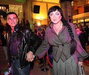 Лолита нагулялась и выходит замуж за теннисиста