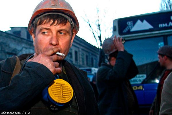 Шахтеров поддержало больше депутатов, чем зарегистрировалось