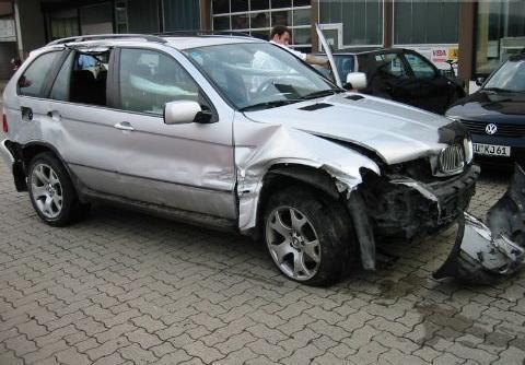 Шикарные BMW X5 - разбитые вхлам!