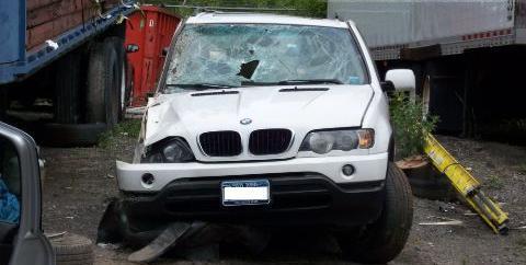 Шикарные BMW X5 - разбитые вхлам!