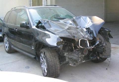 Шикарные BMW X5 - разбитые вхлам!