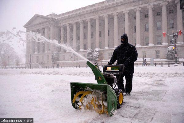 Снігова буря дісталася до США, 5 загиблих