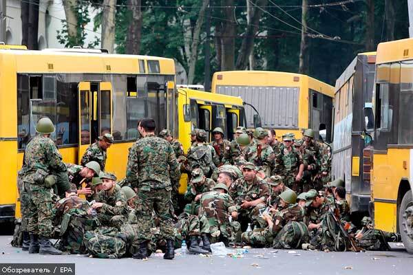 Російських солдатів відправлять поспати після обіду