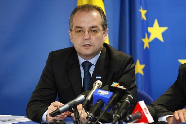 В Румынии утвердили новый Кабмин со старыми министрами