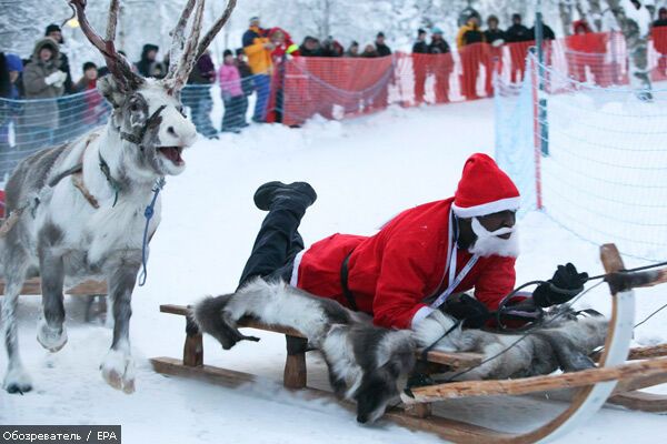 Самые необычные Санта-Клаусы-2009. ФОТО