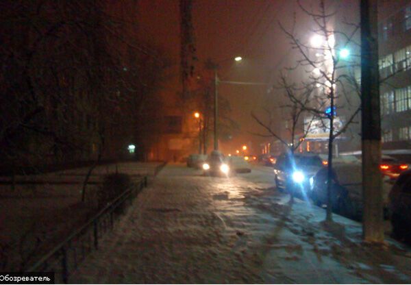 Киев угодил в снежный капкан. Коммунальщики бездействуют