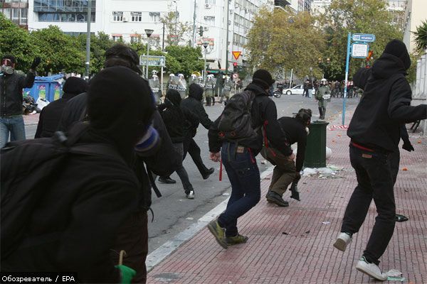 В Афинах массовые беспорядки