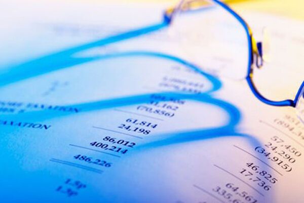 Половина украинской экономики ушла в тень