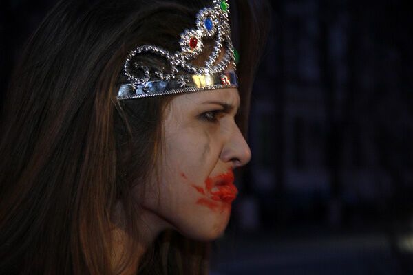 Мисс Украина Вселенная-2009 - "конкурс постелей"! ФОТО