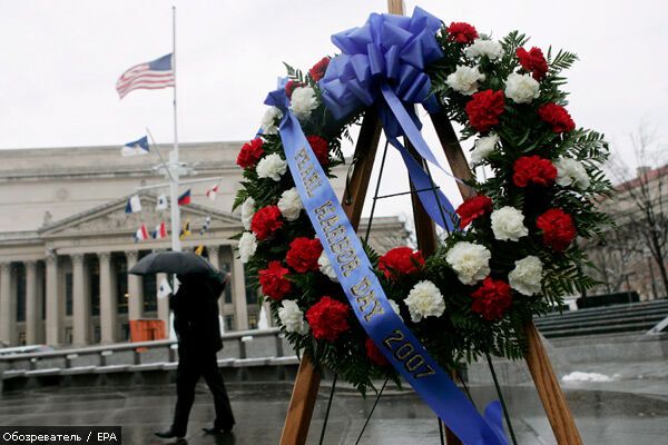 США поминают погибших в Перл-Харборе