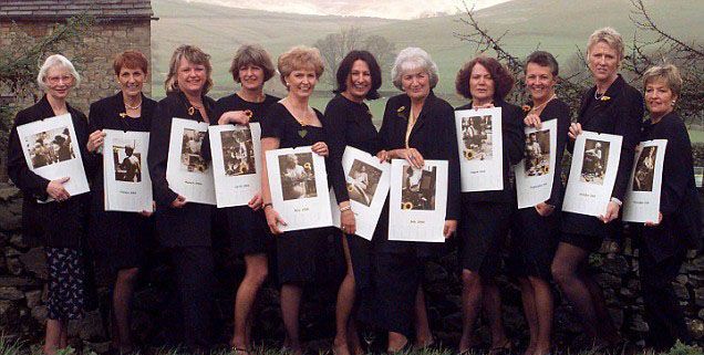 Отчаянные старушки разделись ради благотворительности