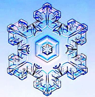 Снежинки под микроскопом: кресты, орбиты и НЛО. ФОТО