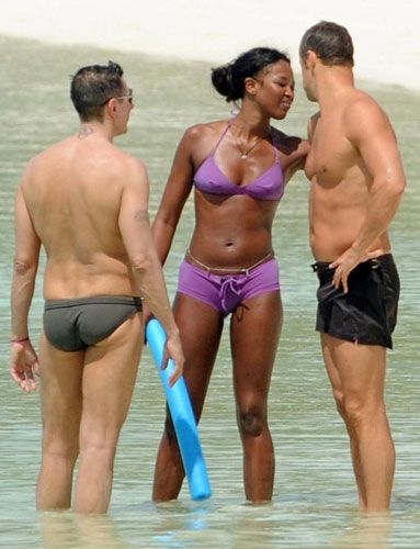 Русский олигарх превратил Наоми Кэмпбелл в домохозяйку?
