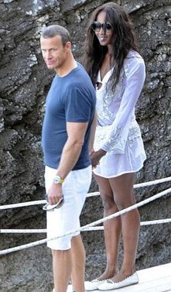 Русский олигарх превратил Наоми Кэмпбелл в домохозяйку?
