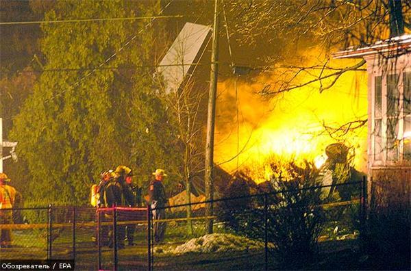 Літак врізався в житловий будинок. 49 загиблих