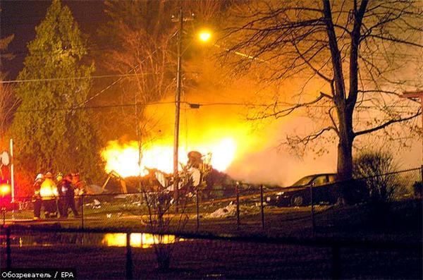 Літак врізався в житловий будинок. 49 загиблих
