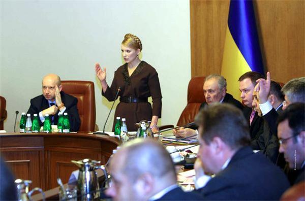 Троє з Кабміну можуть залишитися без роботи