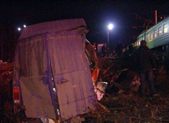 Жертв зіткнення електрички з автобусом стало більше