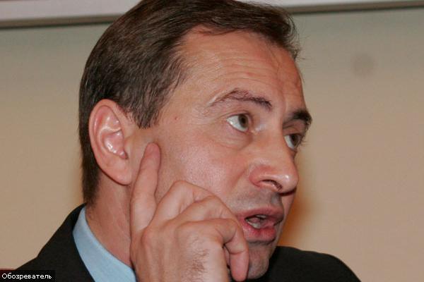 Томенко назвав провокаційними відключення тепла в регіонах