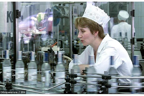 Фура з горілкою протаранила ринок 