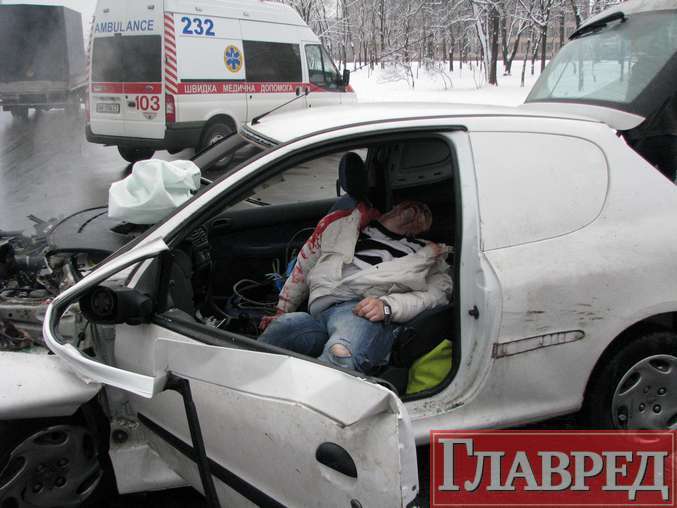 Из-за пьяного водителя произошла трагедия (на фото труп)