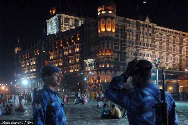 Сотрудник "Аэрофлота" выбросился из окна гостиницы в Мумбаи