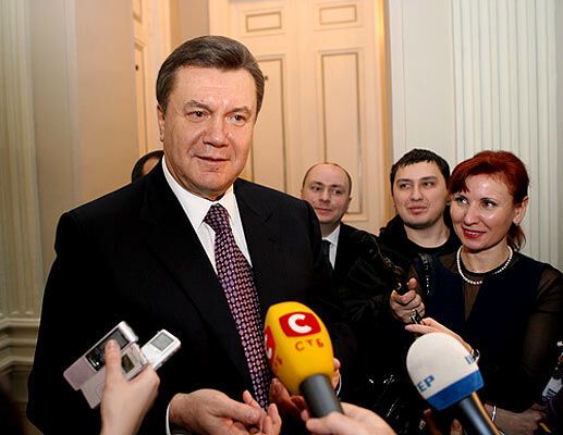 Янукович засудив Тимошенко до роботи після звіту